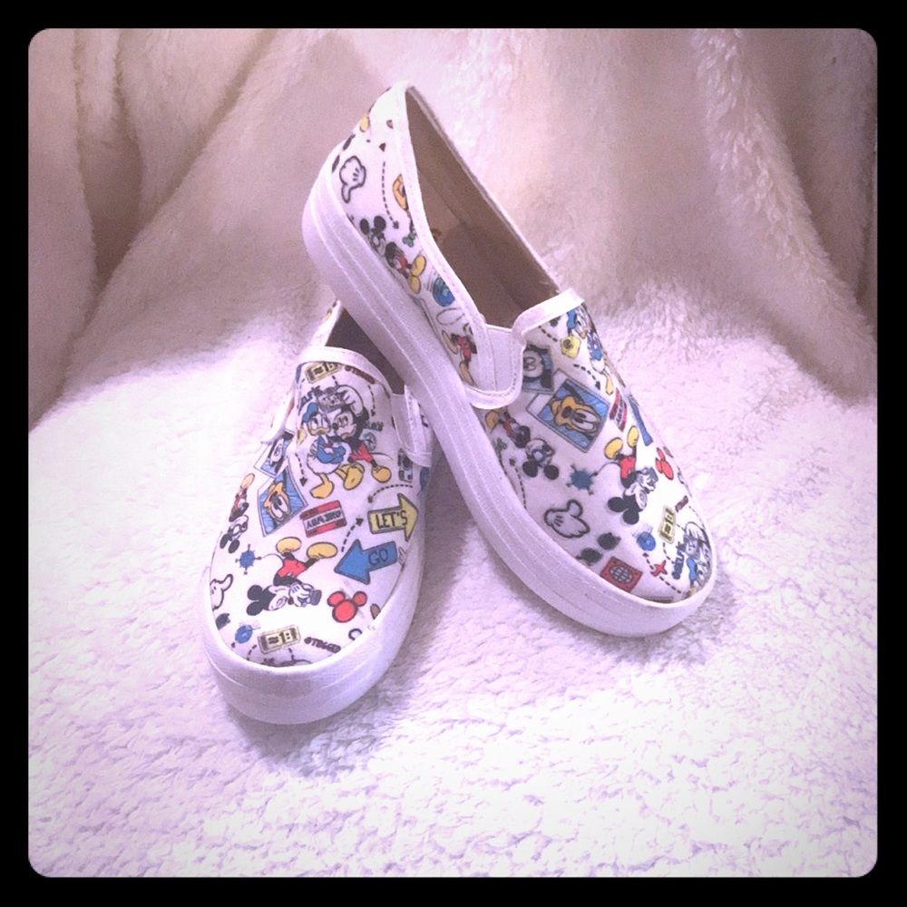 Shoes - Picture 1 of 3